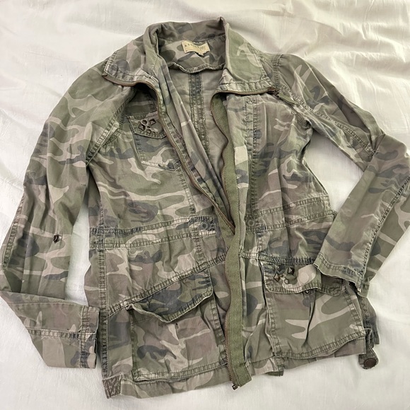 Camo Utility Jacket - Picture 2 of 4